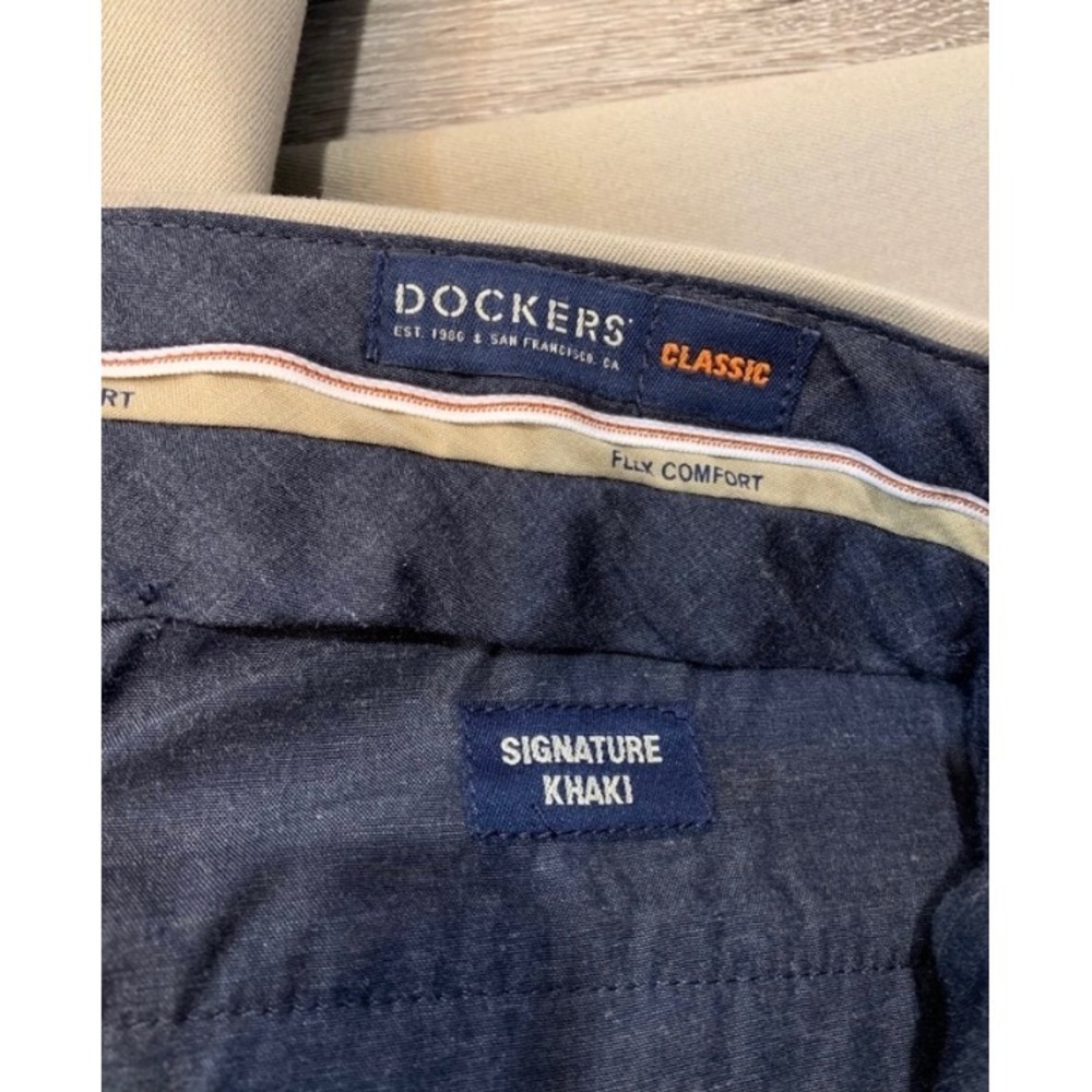 Dockers Classic Fit Signature Khaki Pants Tan Mens Retro Minimalist 38x30 - Picture 6 of 7